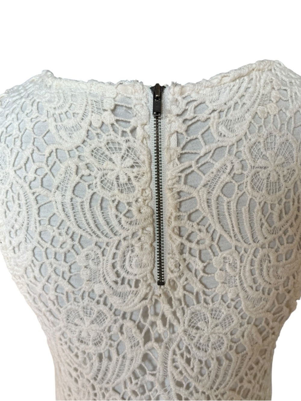 Lucky Brand Lace Tank Top Medium Ivory Crochet Sleeveless Boho Scalloped Hem - Picture 5 of 9